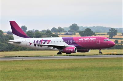 Photo of aircraft HA-LPS operated by Wizz Air