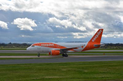 Image of aircraft registration G-EZFS - A A319-111 operated by Easyjet