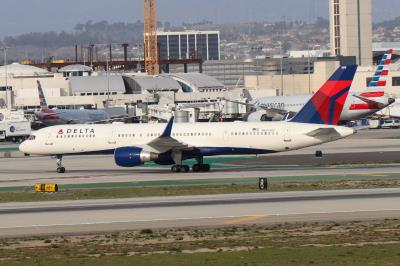 Image of aircraft registration N624AG - A 757-2Q8(WL) operated by Delta Air Lines