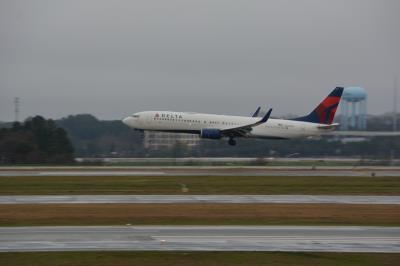 Photo of aircraft N827DN operated by Delta Air Lines
