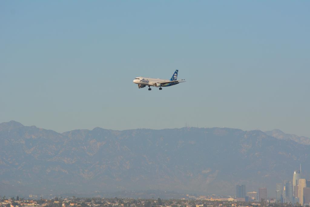 Photo of aircraft N852VA operated by Alaska Airlines