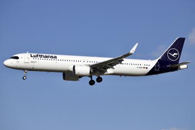 Photo of aircraft D-AIEK operated by Lufthansa