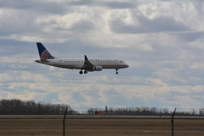 Photo of aircraft N114SY operated by United Express