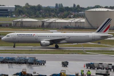 Photo of aircraft F-GTAH operated by Air France