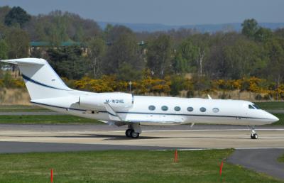 Image of aircraft registration M-WONE - A Gulfstream G450 operated by RYT Aviation LP Inc