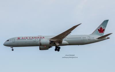 Image of aircraft registration C-FPQB - A 787-9 Dreamliner operated by Air Canada