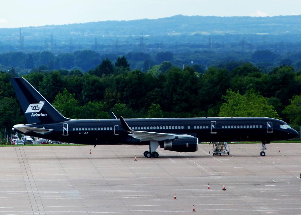 Photo of aircraft G-TCSX operated by TAG Aviation (UK) Ltd