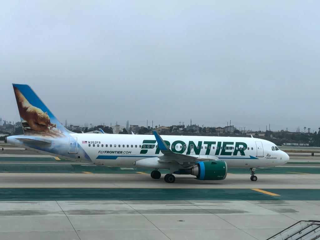 Photo of aircraft N352FR operated by Frontier Airlines