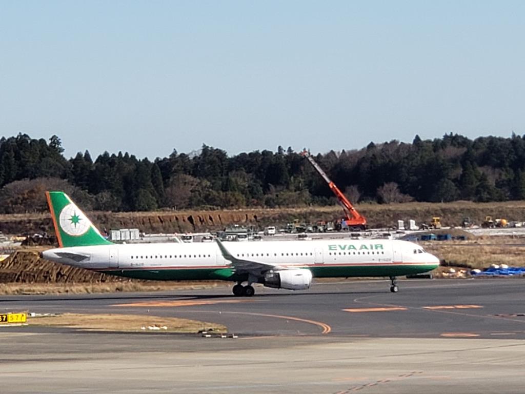 Photo of aircraft B-16218 operated by EVA Air