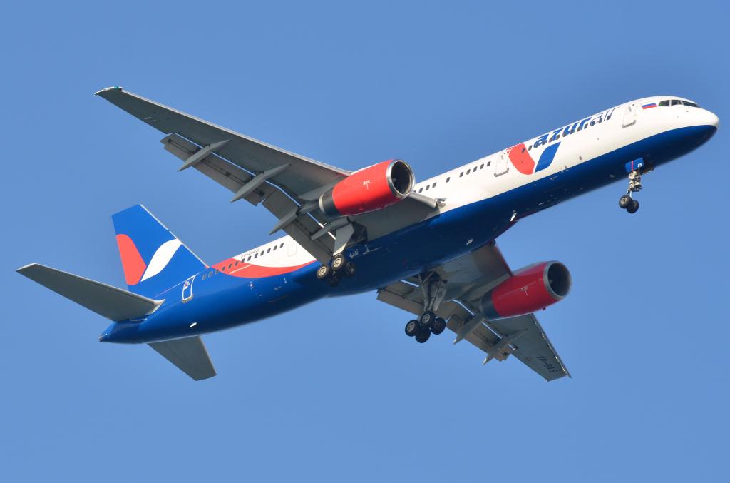 Photo of aircraft VP-BAS operated by Azur Air