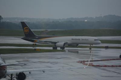 Photo of aircraft N463UP operated by United Parcel Service (UPS)