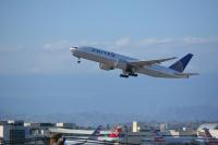 Photo of aircraft N785UA operated by United Airlines