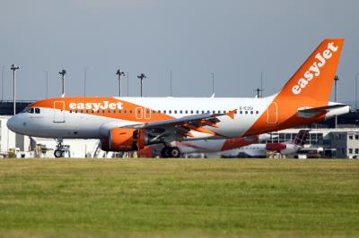Photo of aircraft G-EZGI operated by easyJet