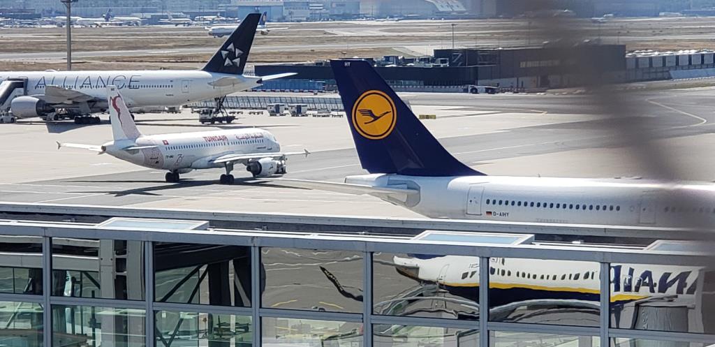 Photo of aircraft TS-IMU operated by Tunisair