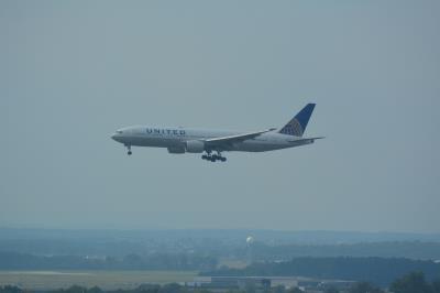 Photo of aircraft N209UA operated by United Airlines