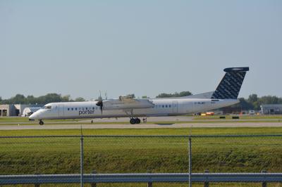 Photo of aircraft C-GLQO operated by Porter Airlines