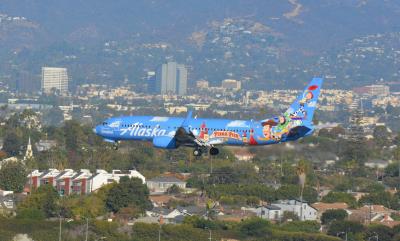 Image of aircraft registration N537AS - A 737-890(WL) operated by Alaska Airlines