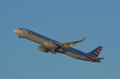 Photo of aircraft N903AA operated by American Airlines
