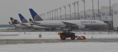 Image of aircraft registration N799UA - A 777-222(ER) operated by United Airlines