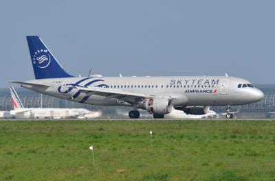 Photo of aircraft F-GKXS operated by Air France