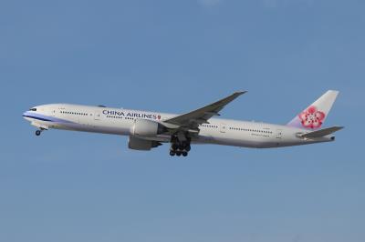 Photo of aircraft B-18051 operated by China Airlines