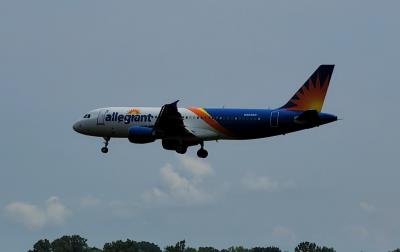 Photo of aircraft N203NV operated by Allegiant Air