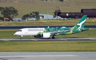 Photo of aircraft VH-X4A operated by QantasLink