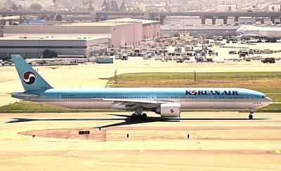 Photo of aircraft HL7784 operated by Korean Air Lines