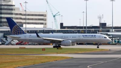 Photo of aircraft N17139 operated by United Airlines