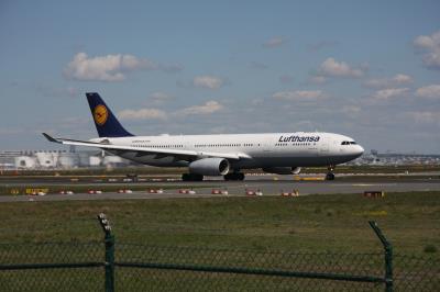 Image of aircraft registration D-AIKO - A A330-343 operated by Lufthansa