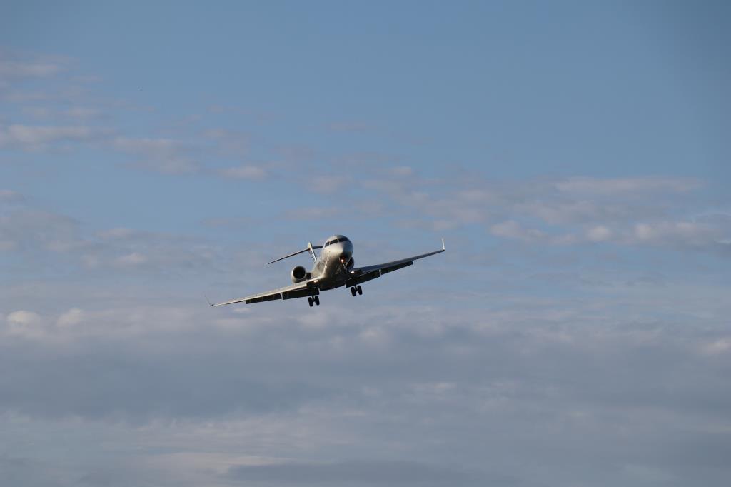Photo of aircraft N518AE operated by PSA Airlines