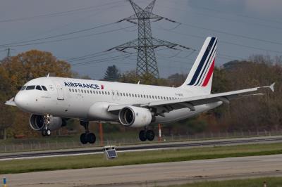 Photo of aircraft F-GKXC operated by Air France