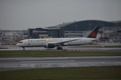 Image of aircraft registration C-FRTG - A 787-9 Dreamliner operated by Air Canada