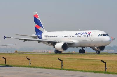 Photo of aircraft PR-MHX operated by LATAM Airlines Brasil