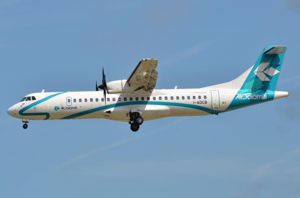 Photo of aircraft I-ADCB operated by Air Dolomiti