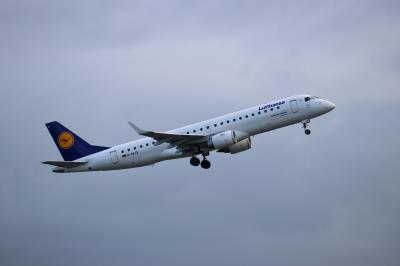 Image of aircraft registration D-AECF - A ERJ-190LR (ERJ-190-100 LR) operated by Lufthansa Cityline