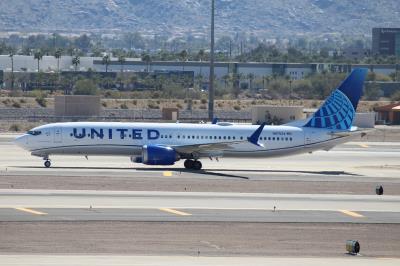 Photo of aircraft N47524 operated by United Airlines