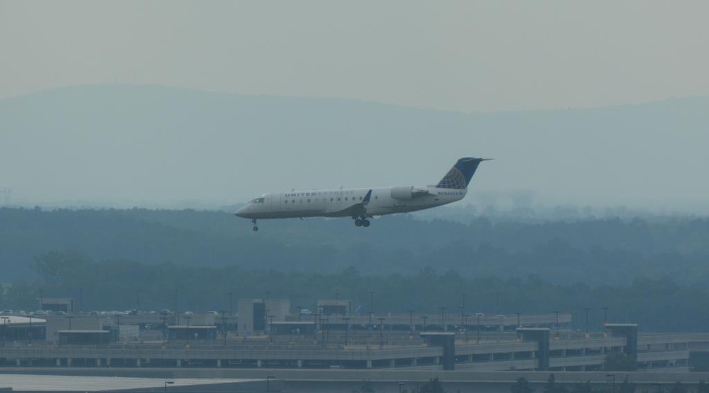 Photo of aircraft N465AW operated by Air Wisconsin