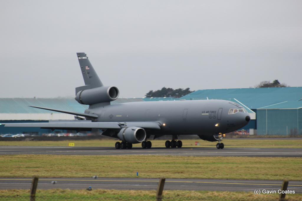 Photo of aircraft 83-0077 operated by United States Air Force