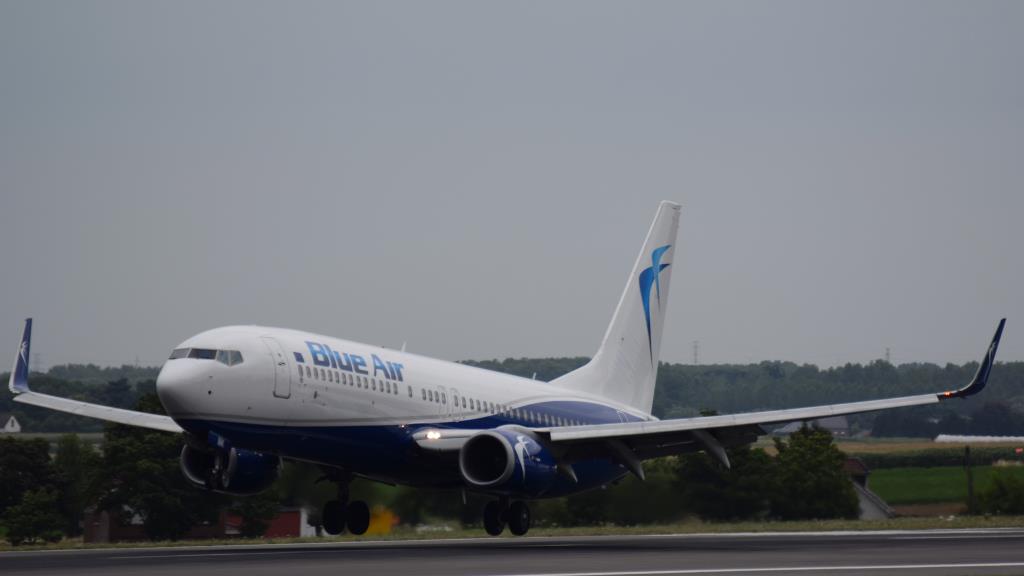 Photo of aircraft YR-BMK operated by Blue Air