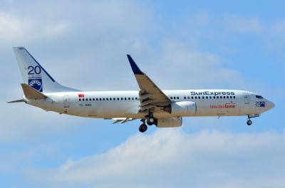 Image of aircraft registration TC-SNH - A 737-8FH(WL) operated by SunExpress