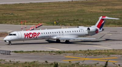 Photo of aircraft F-HMLH operated by HOP!