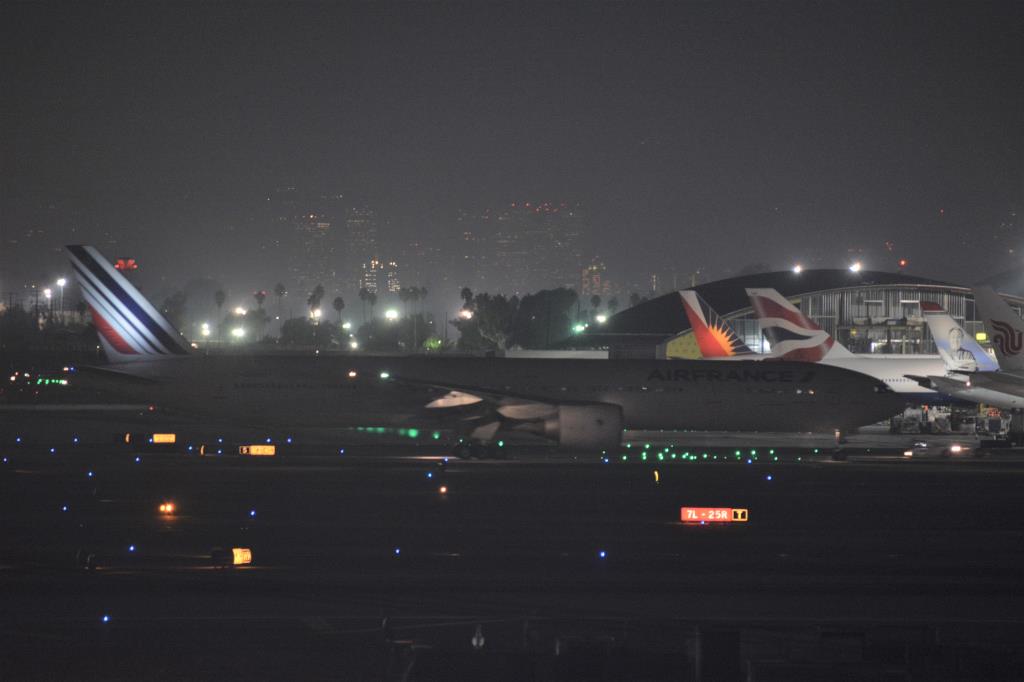 Photo of aircraft F-GZND operated by Air France
