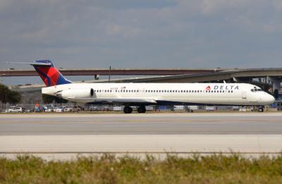 Photo of aircraft N911DE operated by Delta Air Lines