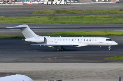 Photo of aircraft N830EM operated by CFS Jets LLC