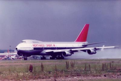 Photo of aircraft N608US operated by Northwest Airlines