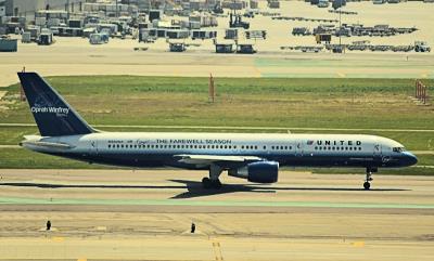 Photo of aircraft N542UA operated by United Airlines