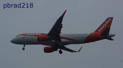 Image of aircraft registration G-EZOT - A A320-214(WL) operated by easyJet