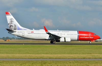 Photo of aircraft LN-DYU operated by Norwegian Air Shuttle