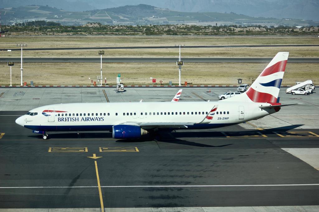 Photo of aircraft ZS-ZWP operated by Comair(ZS)